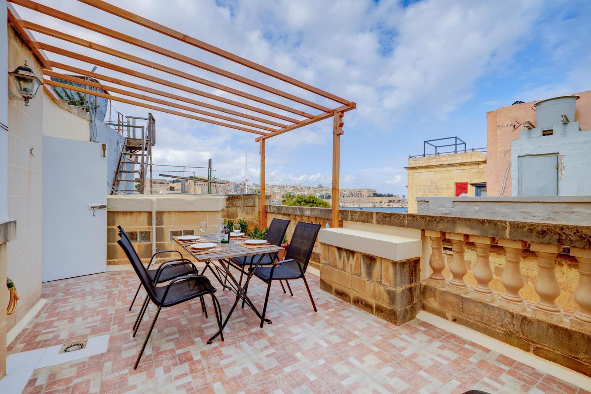 Traditional Maltese Townhouse, Roof Terrace And Views Senglea Ngoại thất bức ảnh